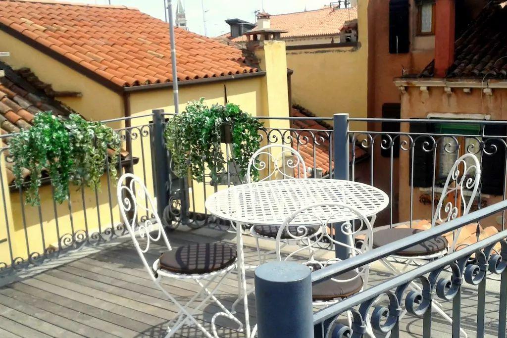 Modern Apartment Venice With Terrace Exterior photo