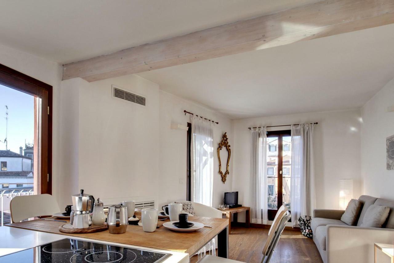 Modern Apartment Venice With Terrace Exterior photo