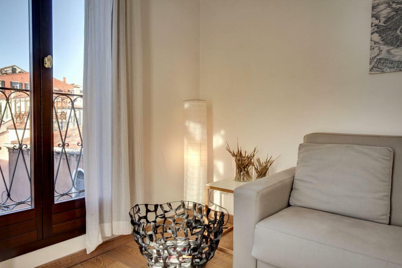 Modern Apartment Venice With Terrace Exterior photo