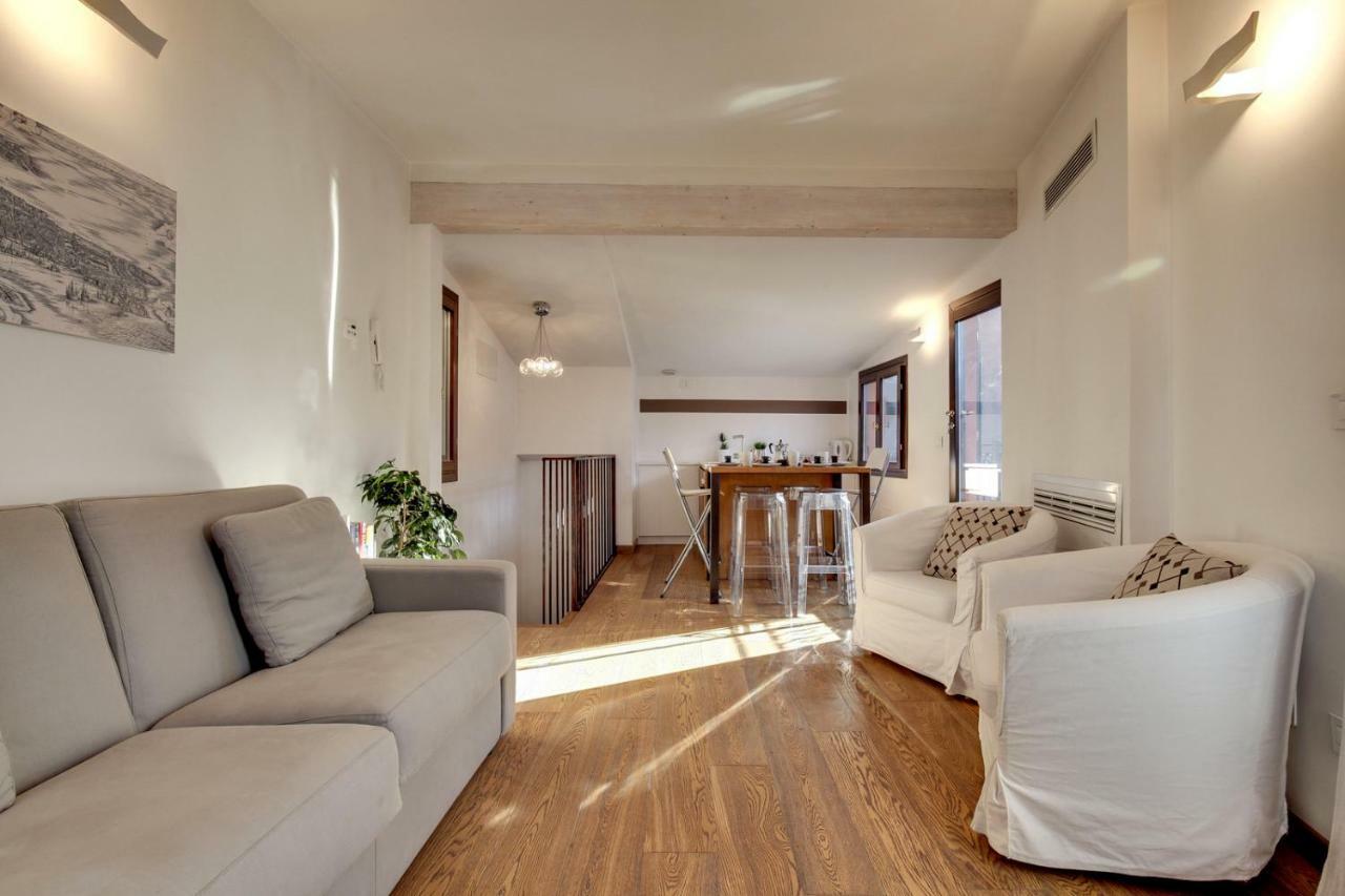 Modern Apartment Venice With Terrace Exterior photo